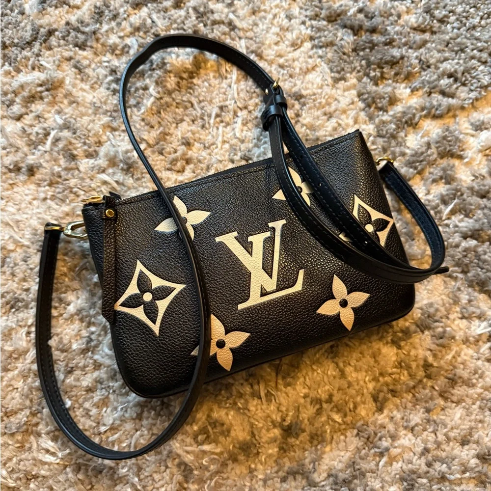 Louis Vuitton Monogram Empreinte Pochette Double Zip Crossbody Bag - Picture 3 of 9